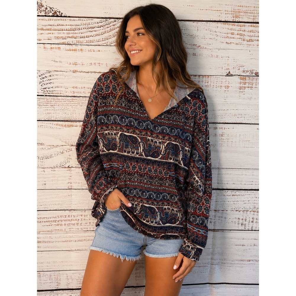Yak & Yeti Elephant Paisley Boho Hoodie V-Neck Top XL Blue Red 22658 NEW